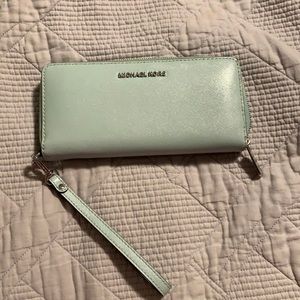 Michael Kors wristlet Wallet